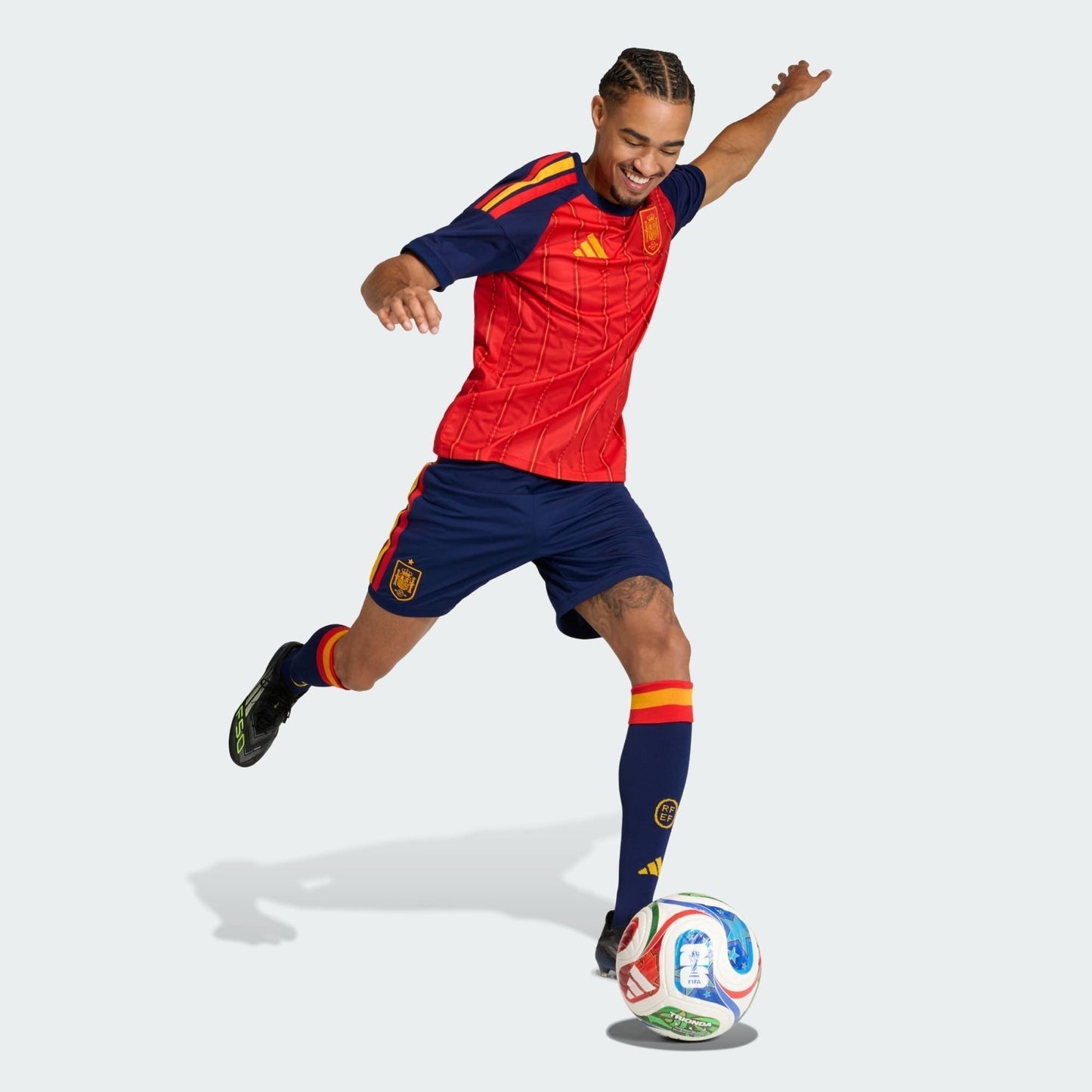 Shorts Spain 2026/27 Home - image 4