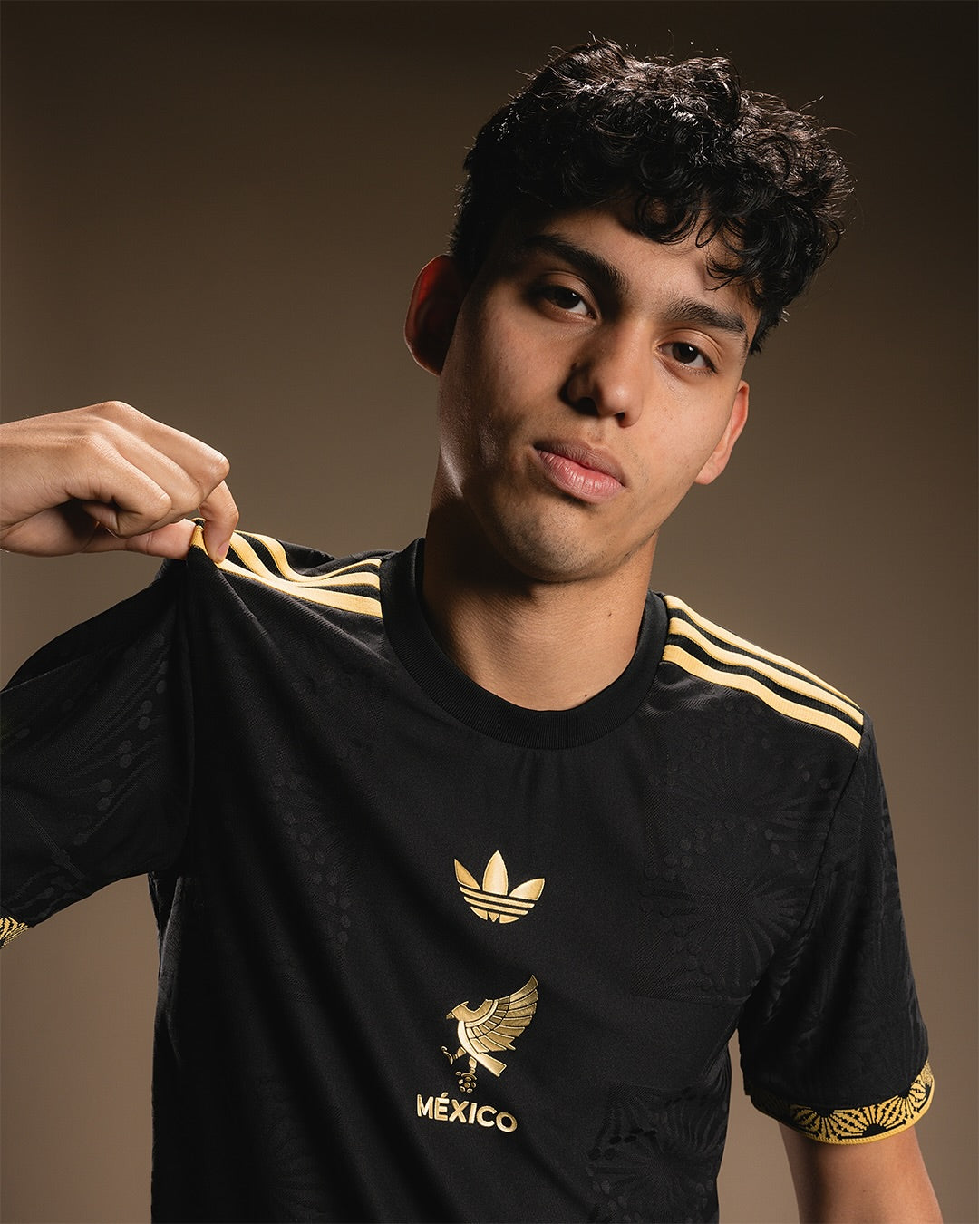 Mexico Authentic Player Edition Especial Gold Cup Shirt 2025 - image 4