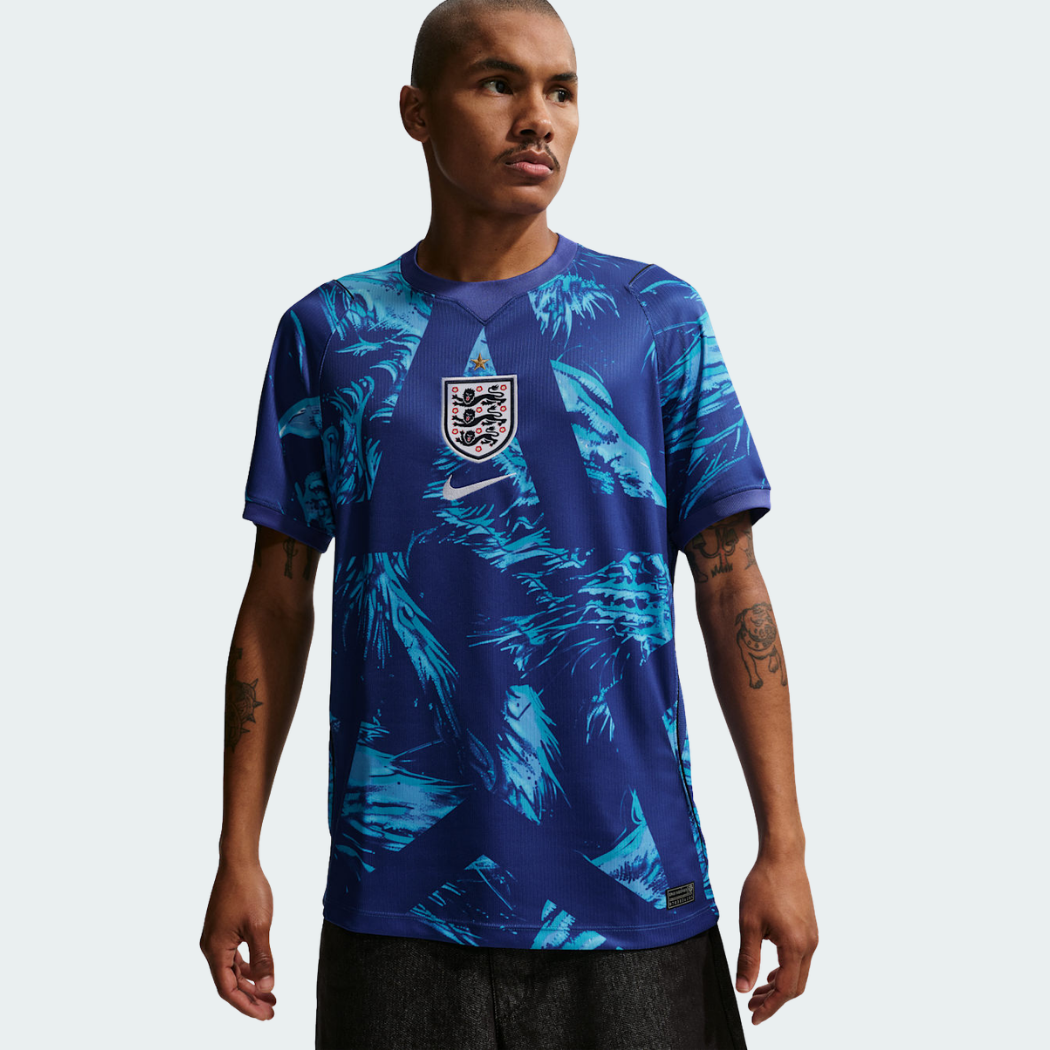 England 2026/27 Home Goalkeeper - image 1