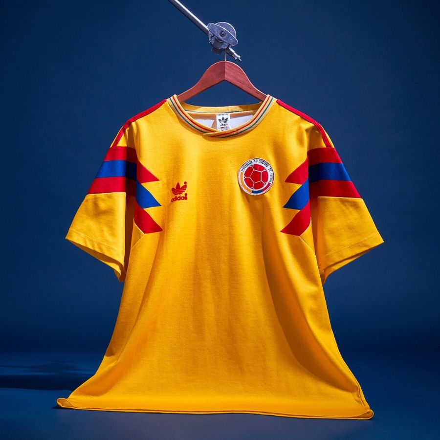 Retro Colombia Home Jersey 1990-91 Valderrama - image 1