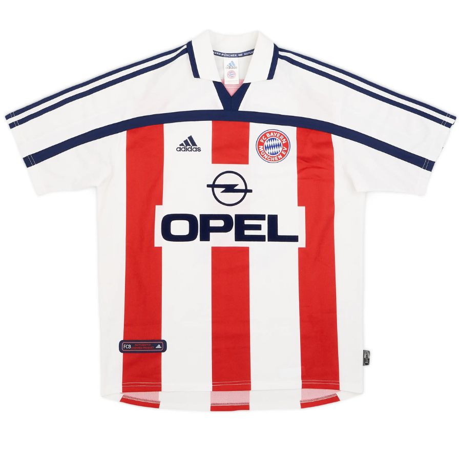 Bayern Munich Away Retro Jersey 2000/01 - image 1