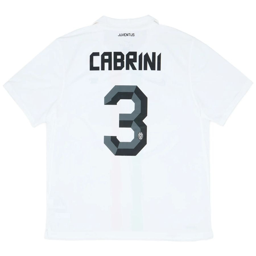 Juventus Away Retro Jersey 2010/11 - image 2