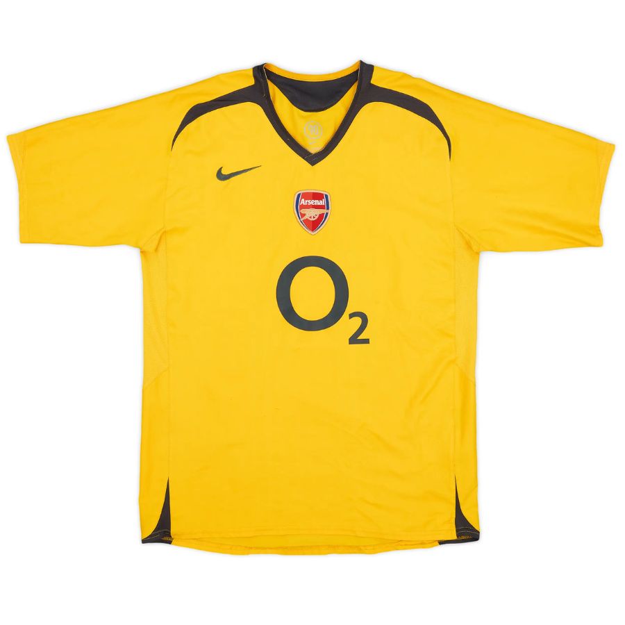 Arsenal Retro Away 2005/06 Fan Jersey - image 1