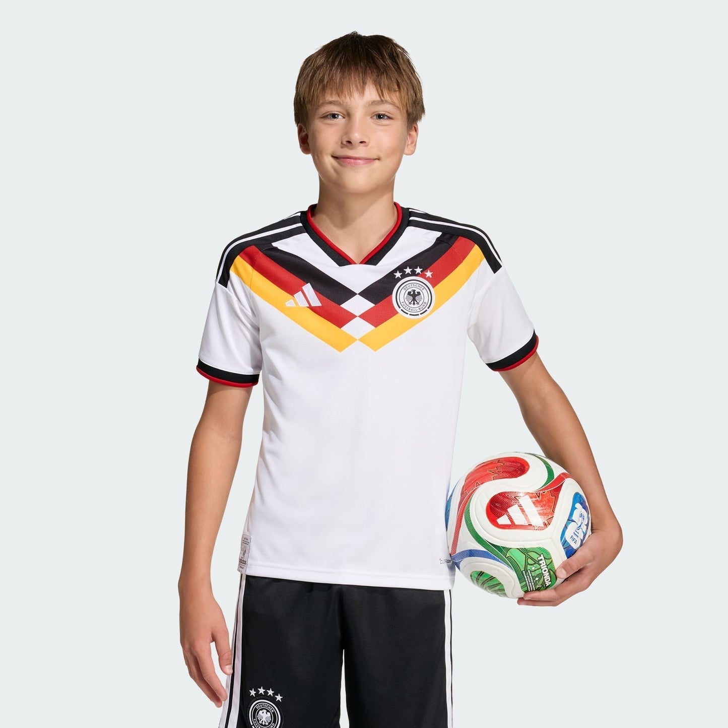Kids Kit Germany 2026/27 Home - image 1