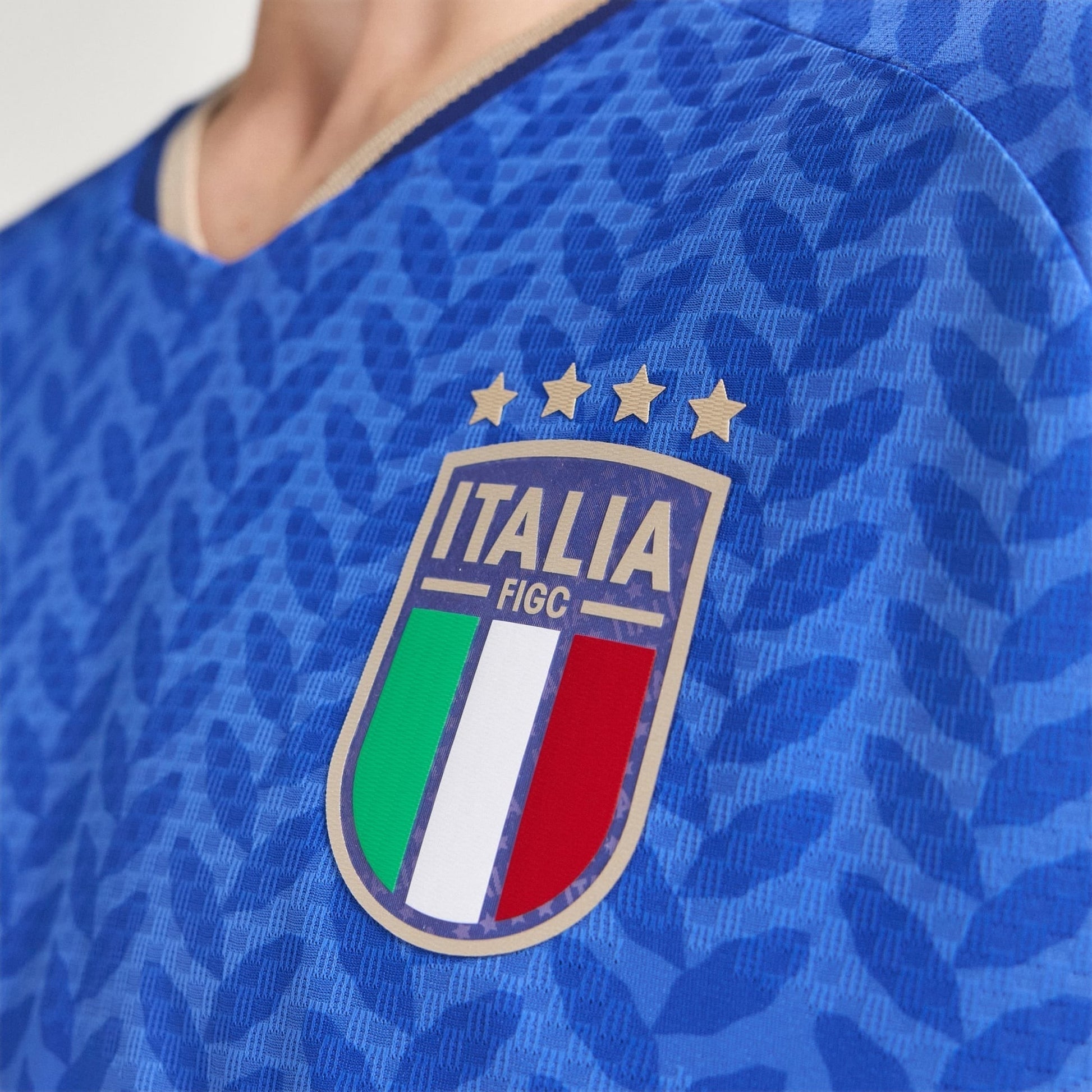Italy 2026/27 Home Player Jersey - image 7