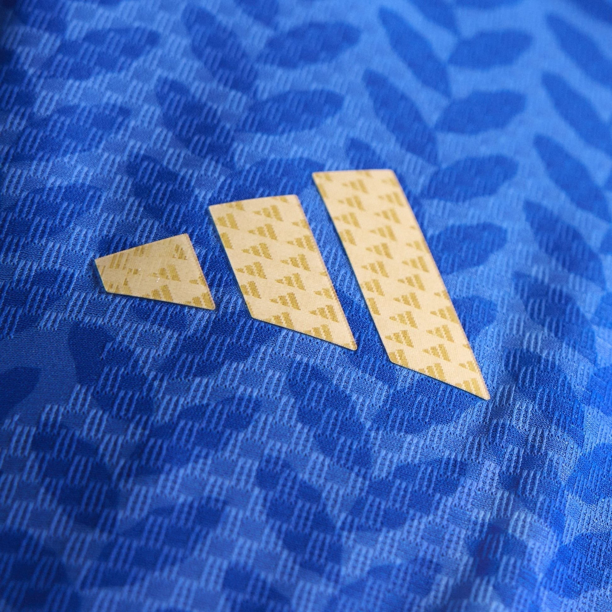 Italy 2026/27 Home Player Jersey - image 5