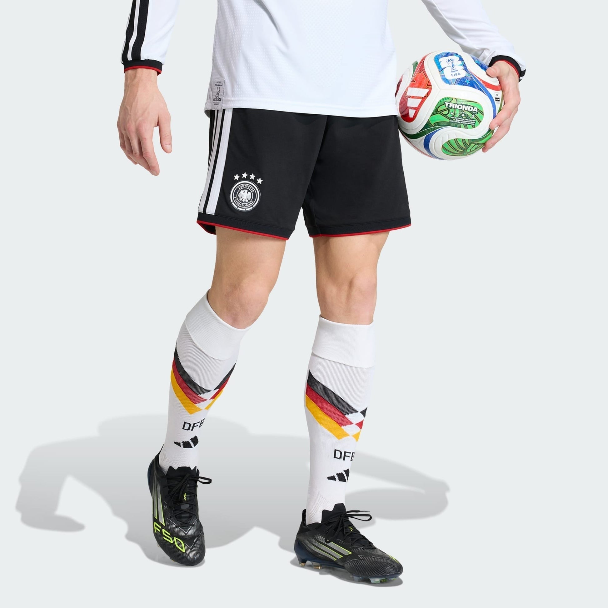 Shorts Germany 2026/27 Home - image 4