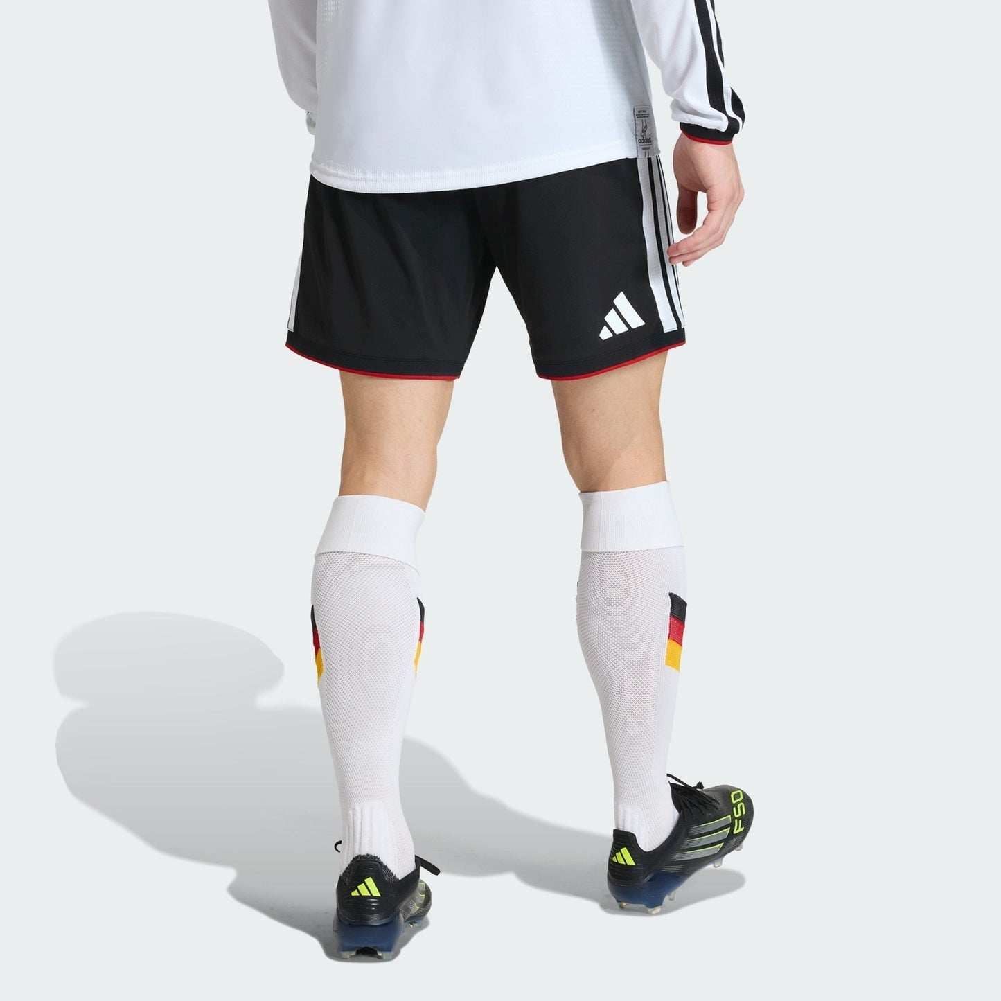Shorts Germany 2026/27 Home - image 3