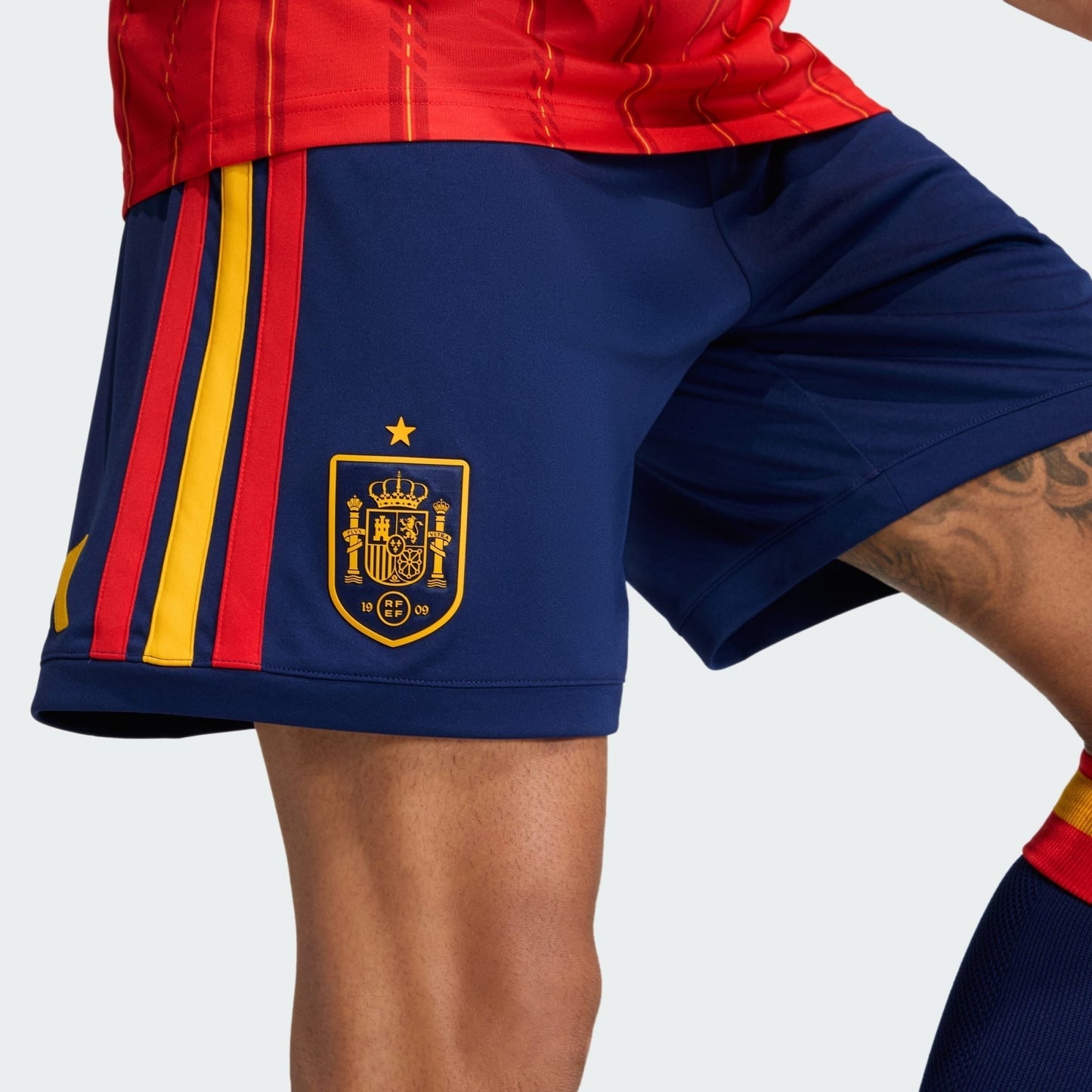 Shorts Spain 2026/27 Home - image 3