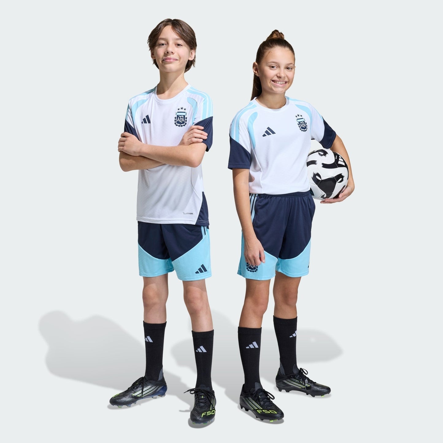 Kit Training Kids Argentina 2026/27 Home Kit - image 1
