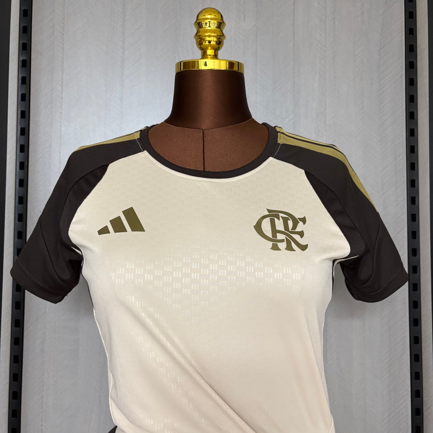 Camisa Feminina Flamengo Treino 2026 Bege - Fan Version - image 5