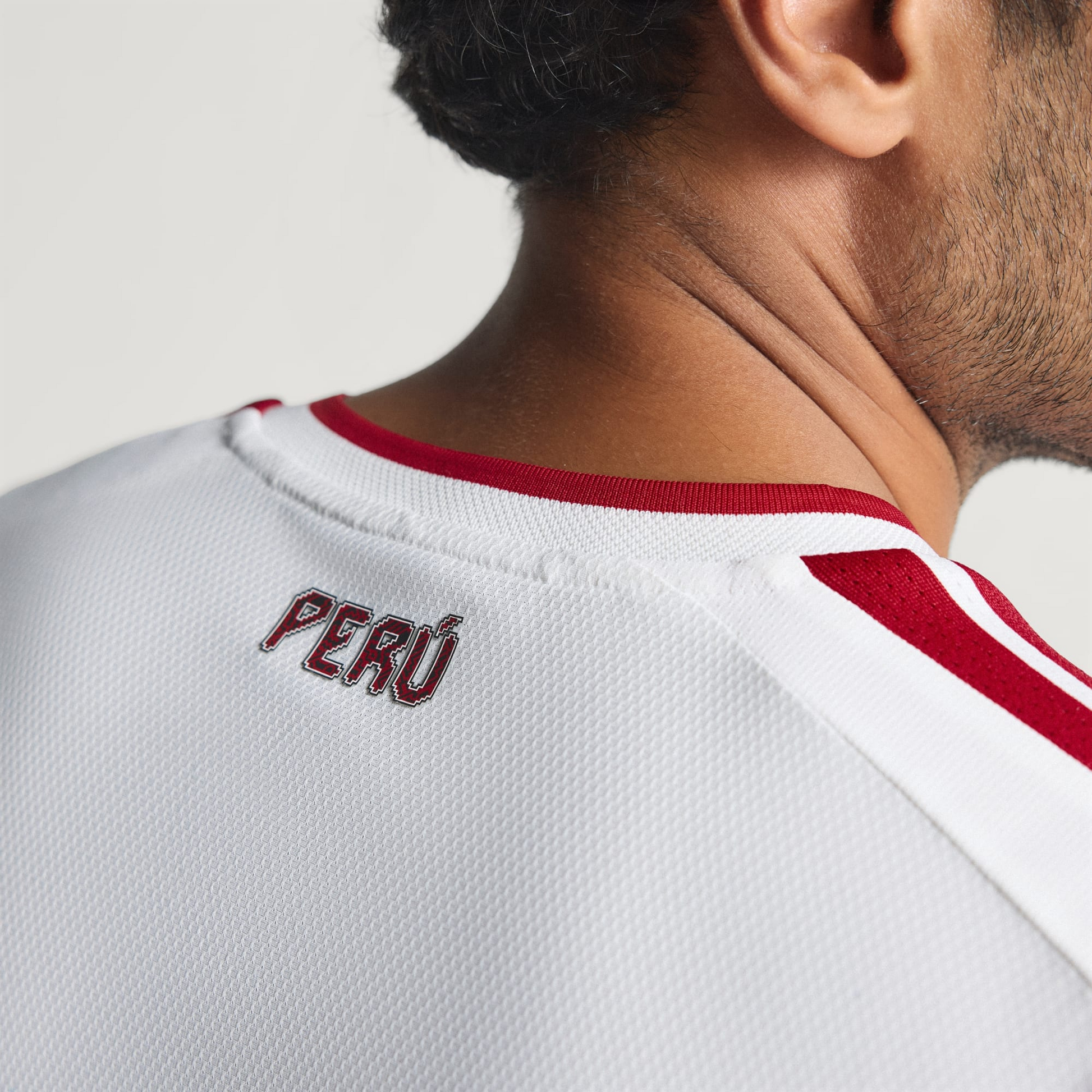 Peru 2026/27 Home Player Jersey - image 3