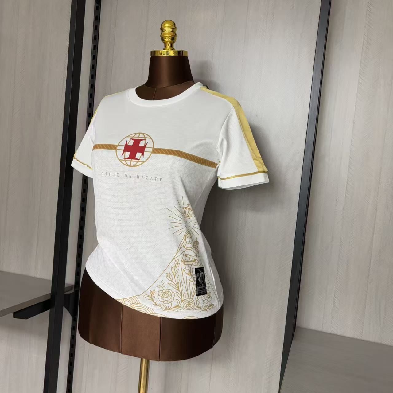 Camisa Feminina Vasco da Gama Cirio de Nazare 2025/26 - Fan Version - image 4