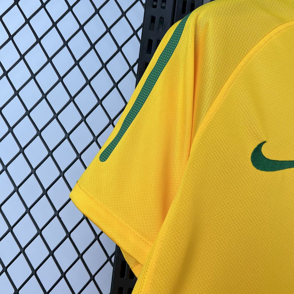 Brazil 2010 Home Retro Jersey - image 10